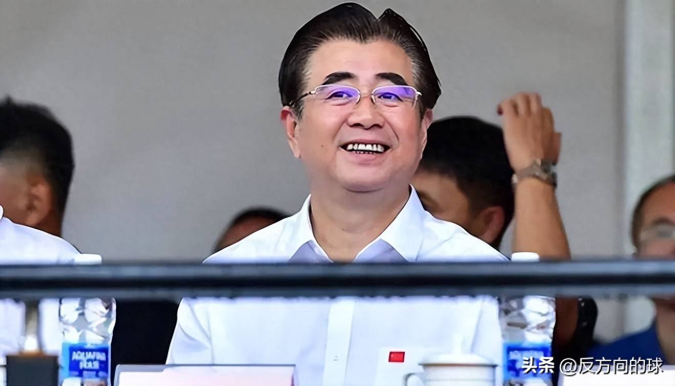 反转！国足主帅定外教，U19新星涌现，宋凯：东亚杯为2030铺路的简单介绍