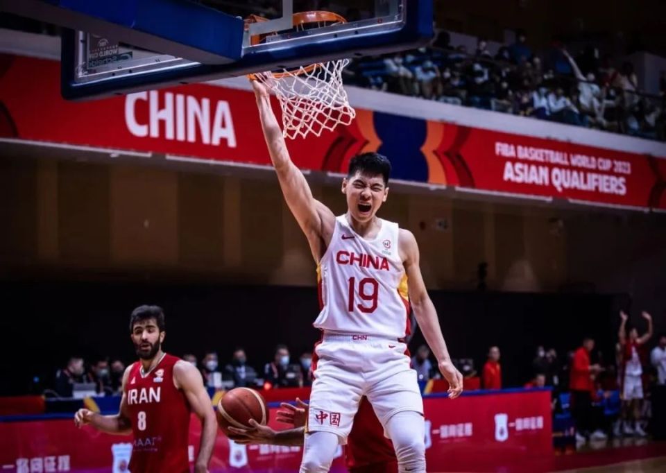 值得庆祝！中国篮球将进入杨瀚森时代